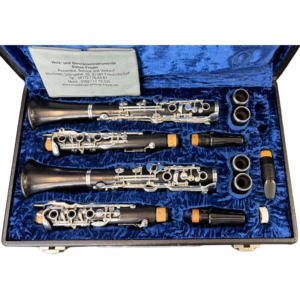 Uebel Klarinetten Satz generalüberholt (1)